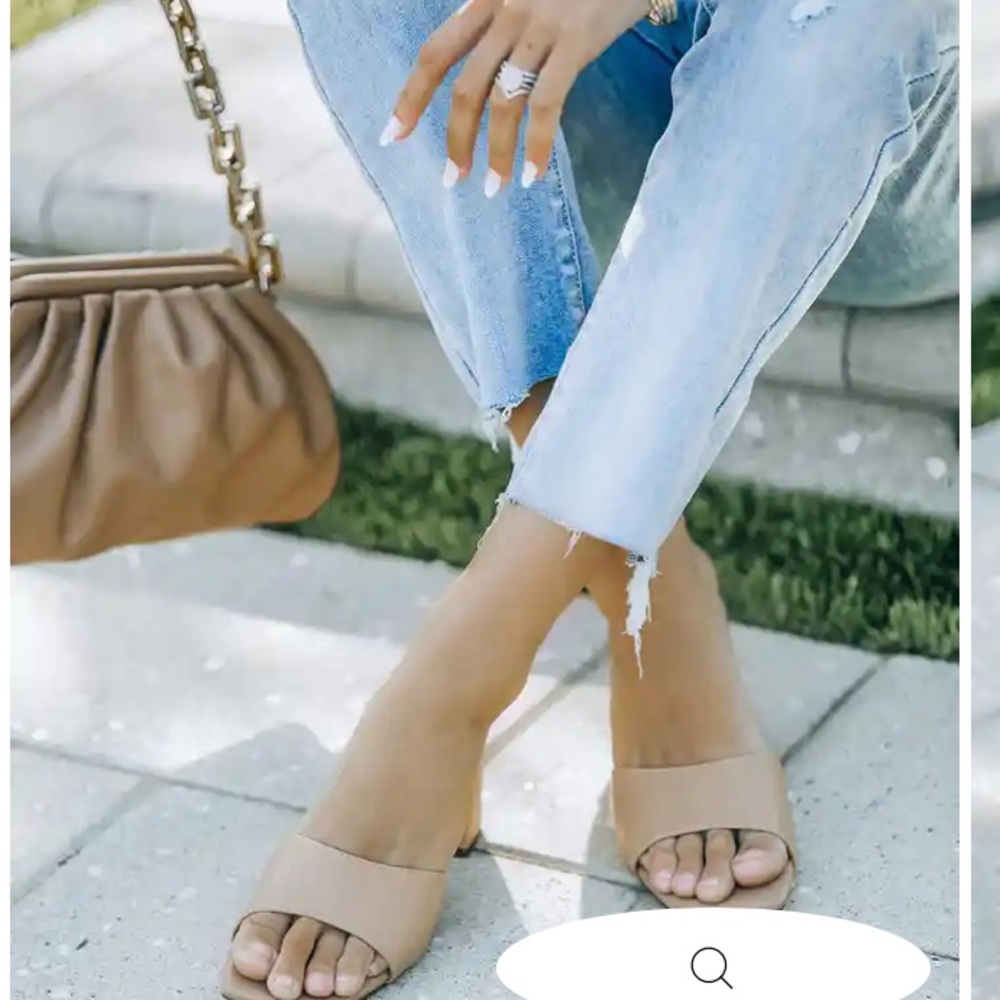 NIB - Block Heeled Sandal - Nude